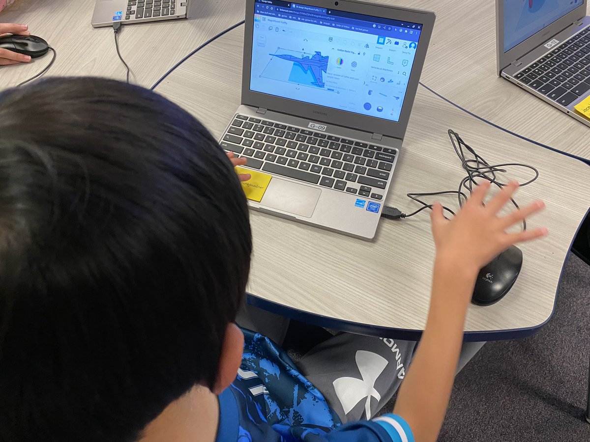 WildwoodTigers's tweet photo. Our third graders had fun with 3-D design today! https://t.co/lAvSqMYRnB