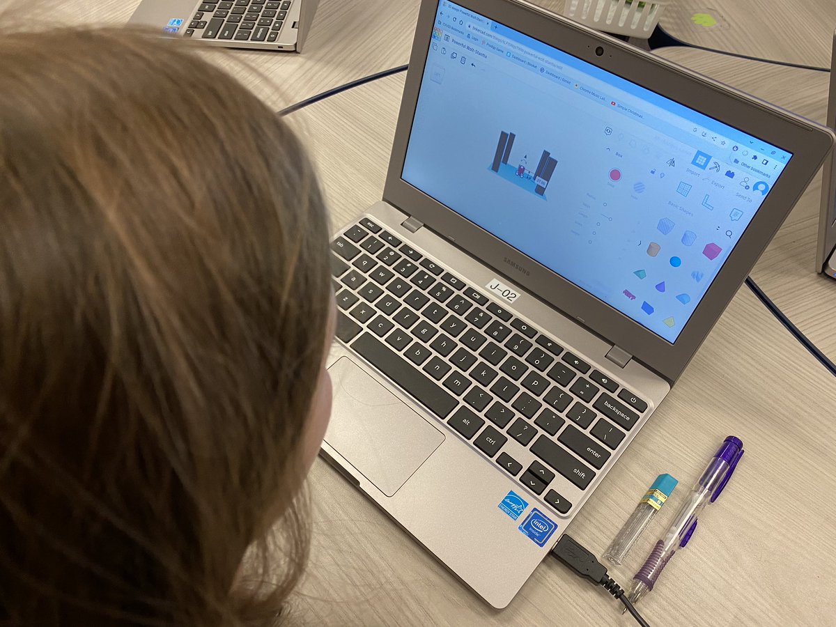 WildwoodTigers's tweet photo. Our third graders had fun with 3-D design today! https://t.co/lAvSqMYRnB