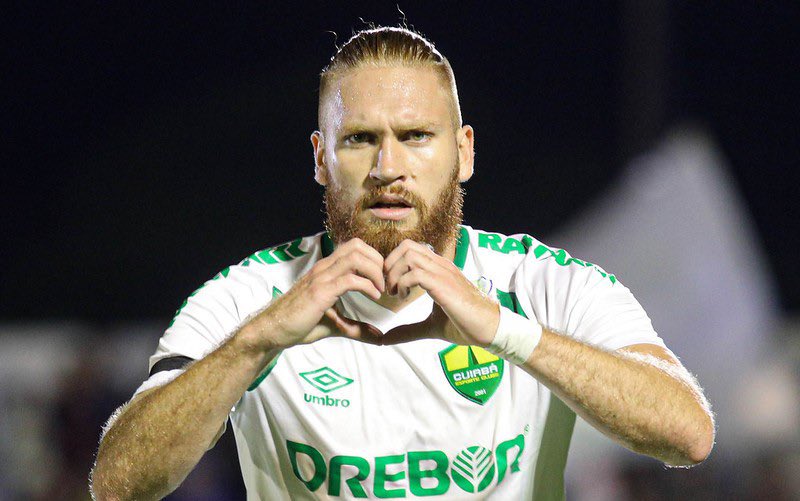 #GOLPARAGUAYO EN #BRASIL🇧🇷

Isidro Pitta hizo hat-trick para Cuiabá que venció al Nova Mutum por 3 a 1 y pasó a semifinales del Mattogrosense.