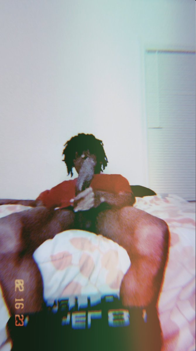 _wallyrocket's tweet photo. Sittin here hard asf😈 #bbc #bigblackdick #freak #freaky #freakytweets #nsfw #nsfwtw #313freaks #detroit #detroitfreaks #michigan #michiganfreaks #horny #bigdick #solo #teen https://t.co/PGGQKzKWwT