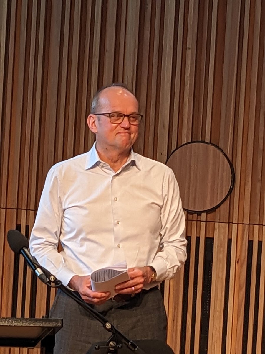 CreateRecover's tweet photo. We need to respect how people/departments/gov want evidence shown and use the language that translates knowledges @DrCDavis #artsanshealth #createrecover @UniMelb @vca_mcm https://t.co/6RYZVAry9V