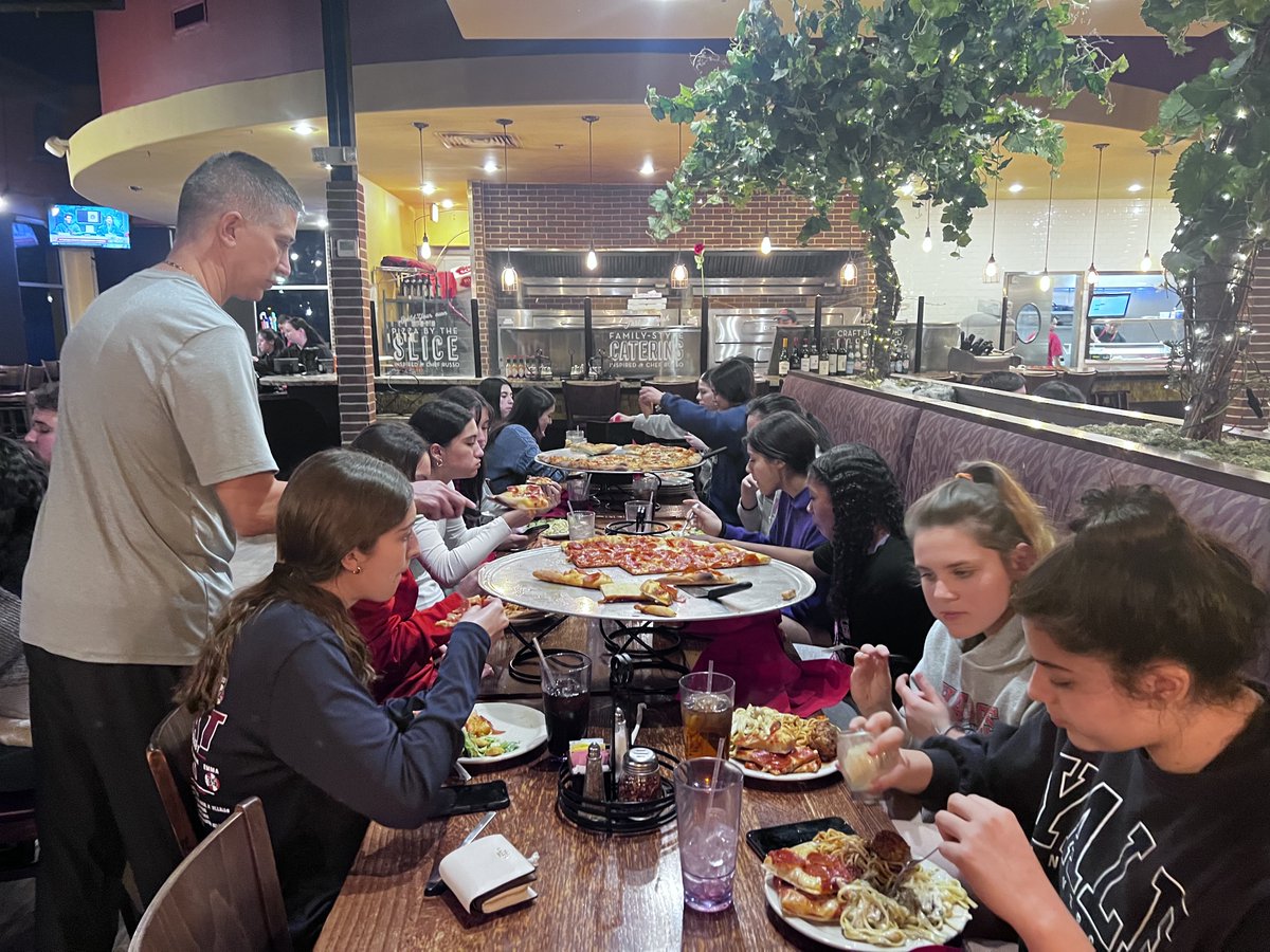 VMHS_BISD's tweet photo. Pasta night at Russo’s before the BIG play-off game tomorrow in Alice! GOOO LADY CHARGERS ❤️🏀💙 https://t.co/hv8xkUl6kc