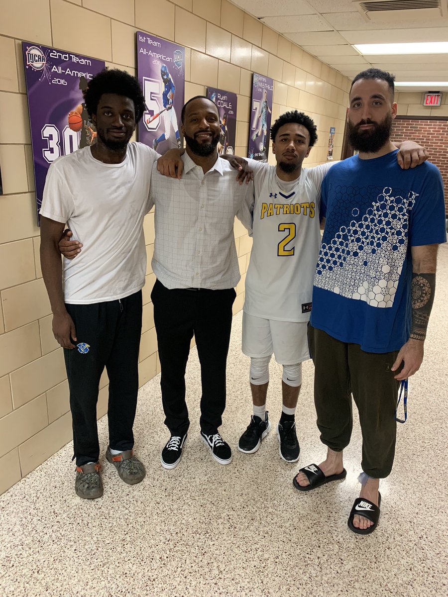 CoachMayshack's tweet photo. Thank you sophomores !!! @Carlosravenjr_ @EbgFerrell @AmirhosseinPoat #WINON3 https://t.co/PdKovUSvBC