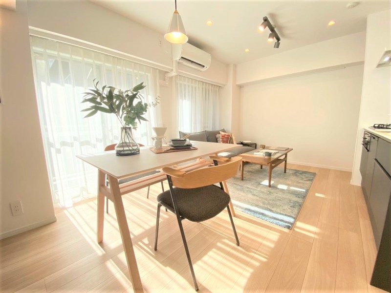 JpnRealtySTARTS's tweet photo. South-facing 2BR 6min to #Morishita, #Koto ward #Tokyo
Price: JPY39.9M ≒ USD296K ≒ EUR278K
Structure: Steel-framed RCS
Built: May 1979
Size: 51.75sqm / 557.03sf
#vintage #realestate #property #petfriendly #dishwasher #TokyoMetro #ToeiLine #Japan #sale
https://t.co/9Kr12Cjg1U https://t.co/cforw9Lrip