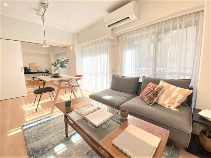 JpnRealtySTARTS's tweet photo. South-facing 2BR 6min to #Morishita, #Koto ward #Tokyo
Price: JPY39.9M ≒ USD296K ≒ EUR278K
Structure: Steel-framed RCS
Built: May 1979
Size: 51.75sqm / 557.03sf
#vintage #realestate #property #petfriendly #dishwasher #TokyoMetro #ToeiLine #Japan #sale
https://t.co/9Kr12Cjg1U https://t.co/cforw9Lrip