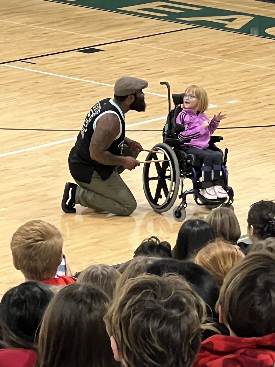 Mrs. Davis tweet media