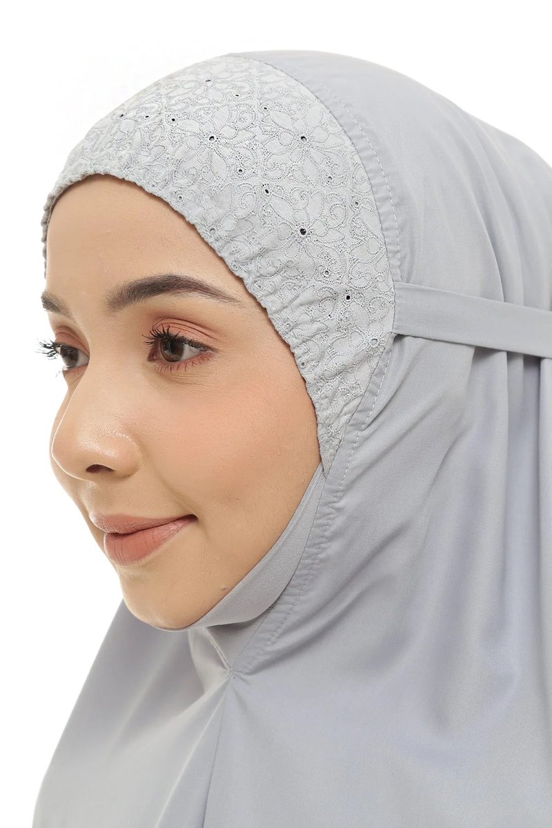 QueenTelekungSK's tweet photo. Girls yang nak selesa, sejuk and comfy je masa solat boleh hit this tweet 🤪🫶🏻

Broderie Kareala in Light Grey, RM150 free postage + wishcard + bag telekung + buku doa 💓 https://t.co/0sWMk0nhOM
