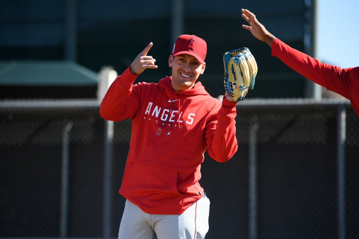 Angels tweet picture