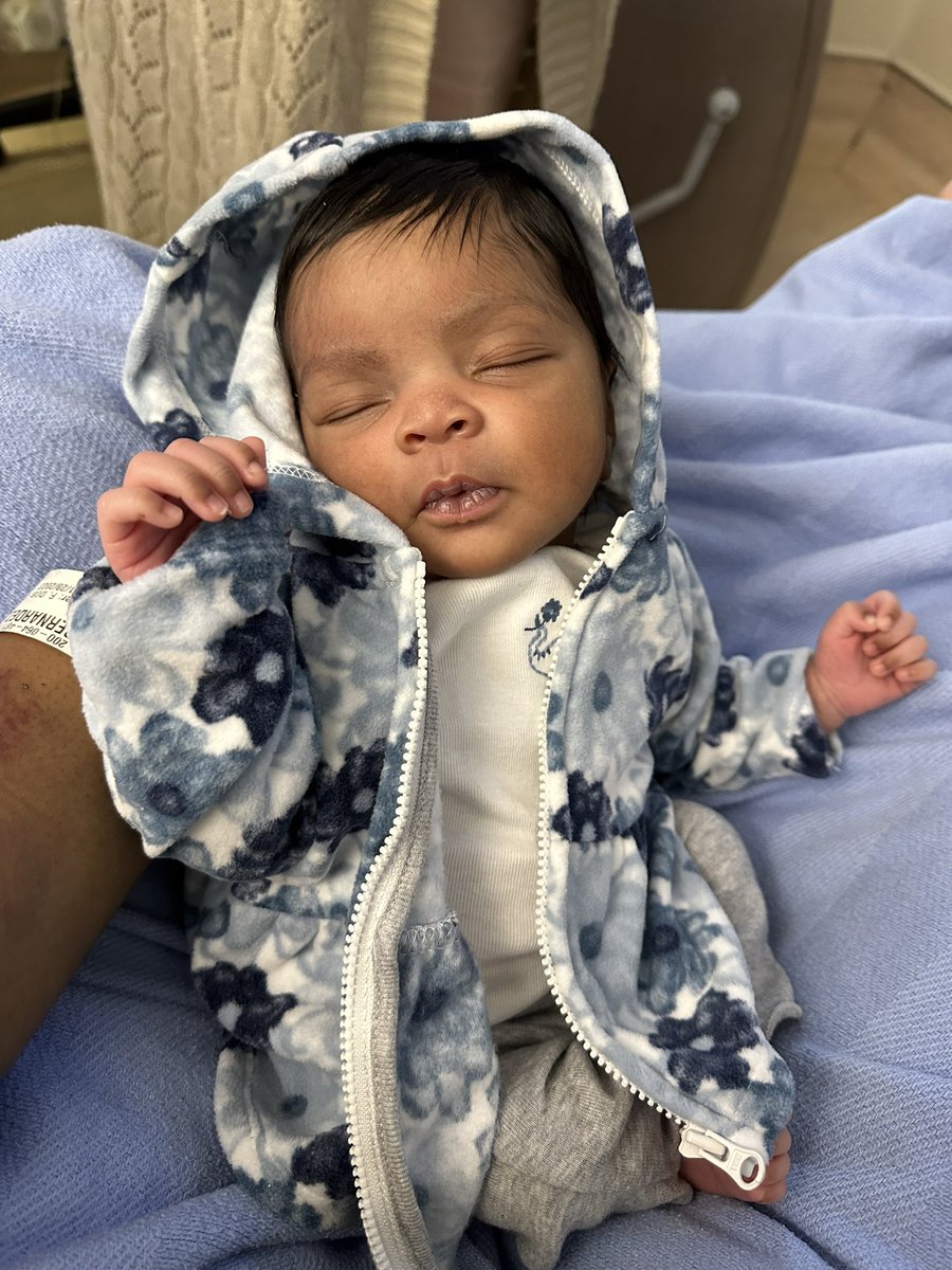 JeShell B. tweet media