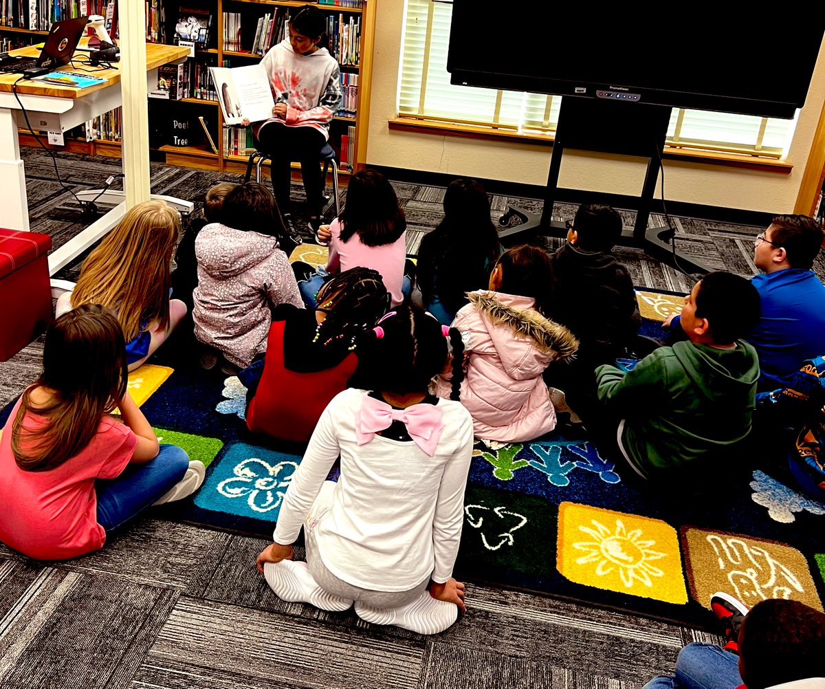 GoliadGrizzlyLibrary tweet media