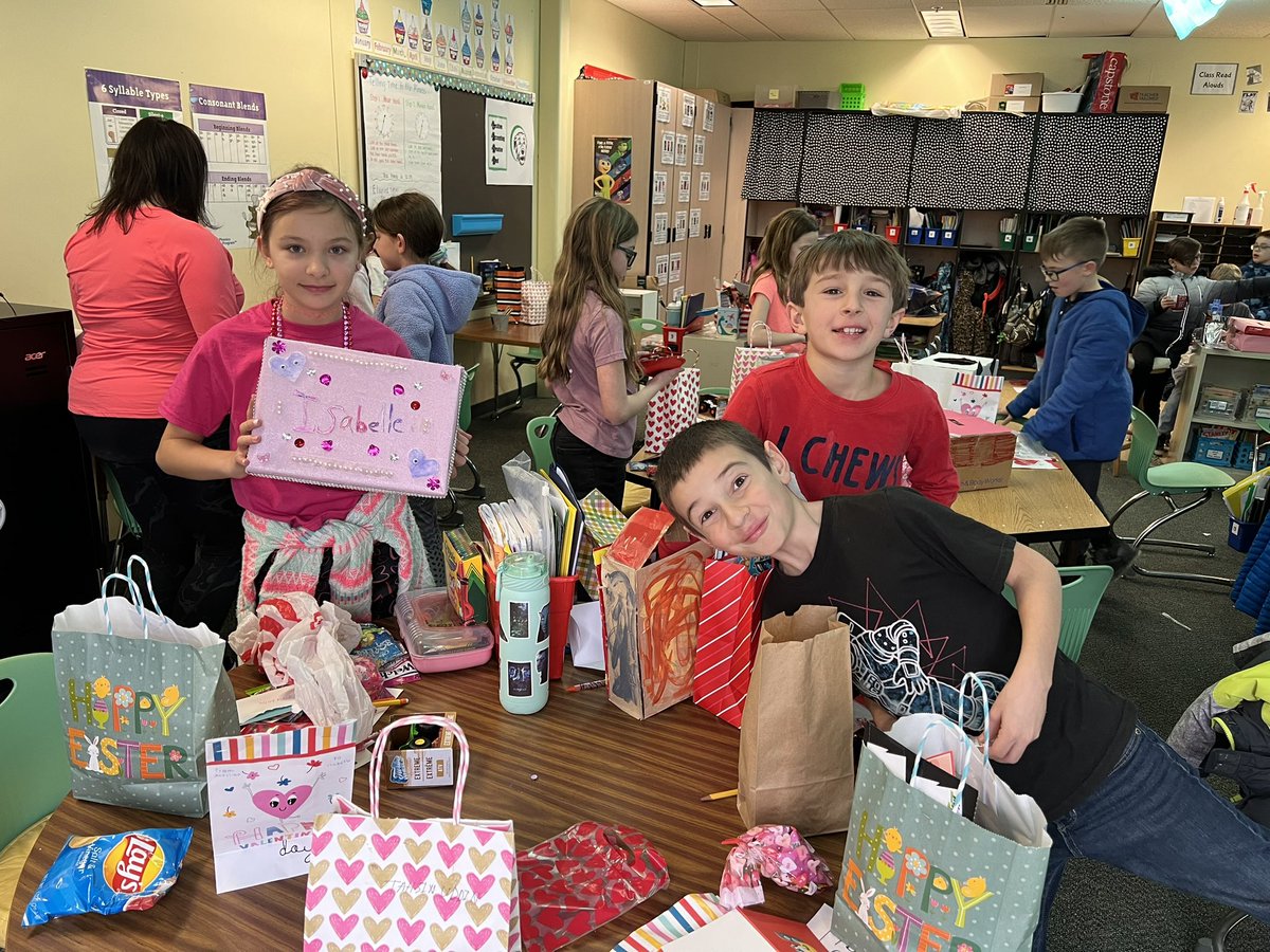 graham3rd's tweet photo. We had so much fun celebrating Valentine’s Day! https://t.co/vMy5bFEDZj