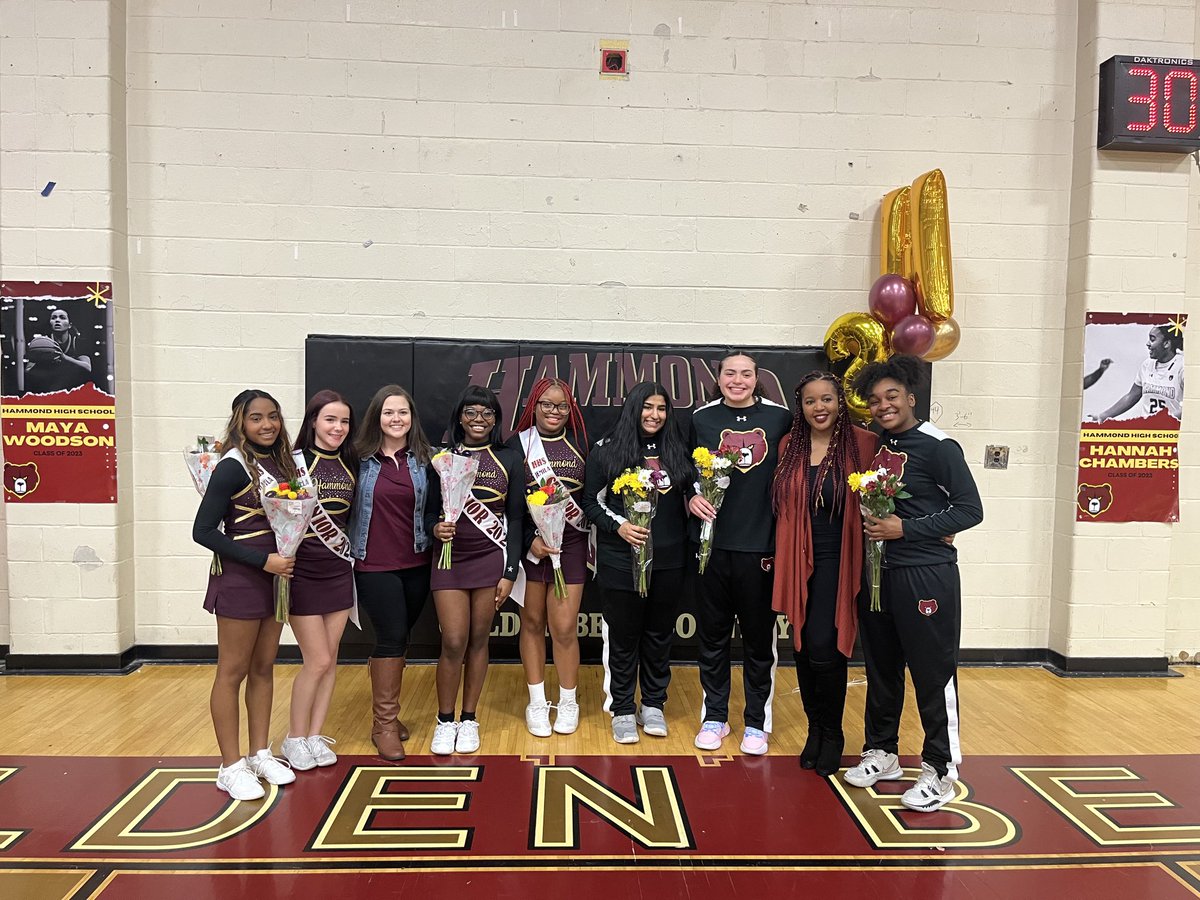 A HUGE Thank You to our amazing senior cheerleaders and girls basketball players.  You have accomplished so many amazing things and you are just getting started.  Thank you for all you have done for Hammond!  🐻💪🏽