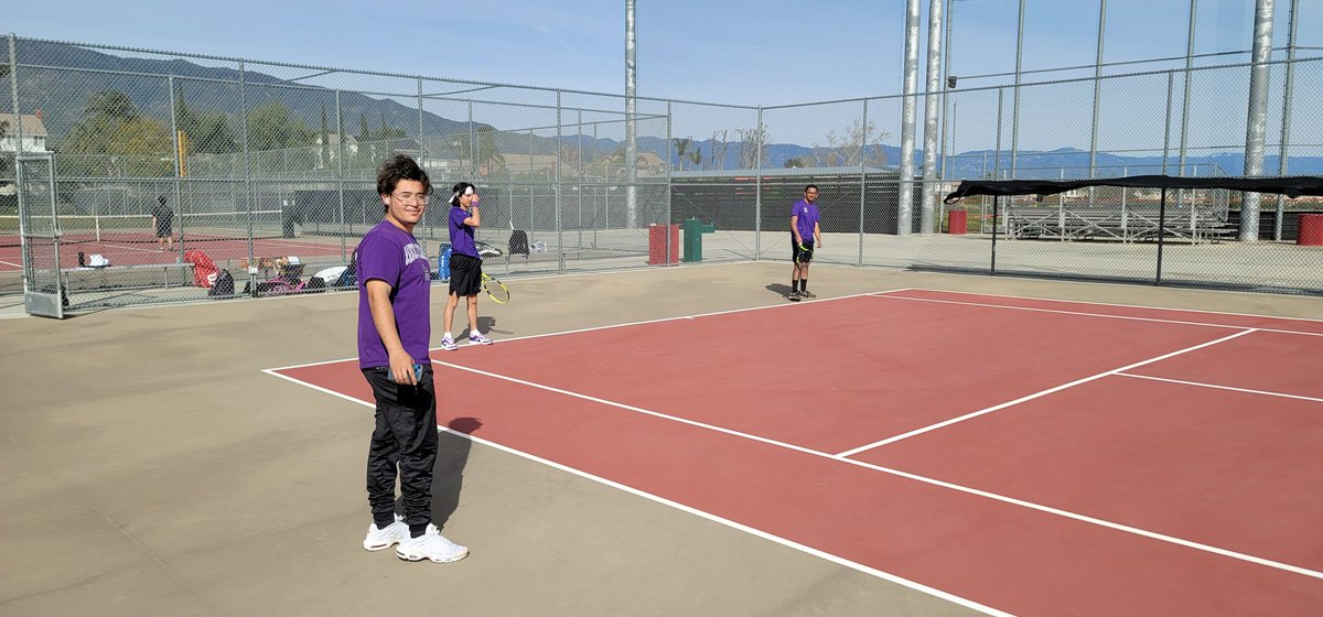 coach_moisa's tweet photo. Rancho Varsity Boys Tennis lose a close match vs Etiwanda tied 6-6 in sets-loss by games 48-52 - we will right the ship tomorrow vs Cajon at hm at 3pm
@RanchoHSCougars @Berwick_RCHS @RCHSAchievement @sports_rchs https://t.co/UrGiKpG3c0