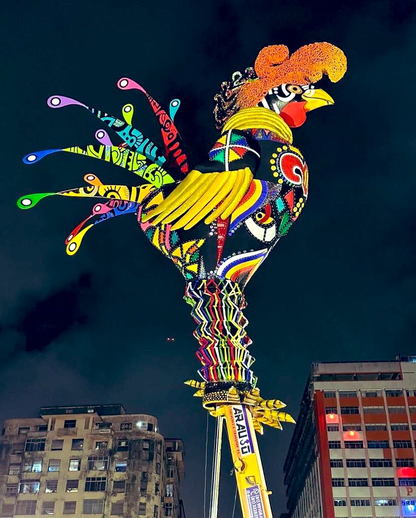 recifeordinario's tweet photo. Subiram o @galodamadrugada!! E num é que ele tá lindo mesmo?😍😍 https://t.co/FtQZOSSq5U