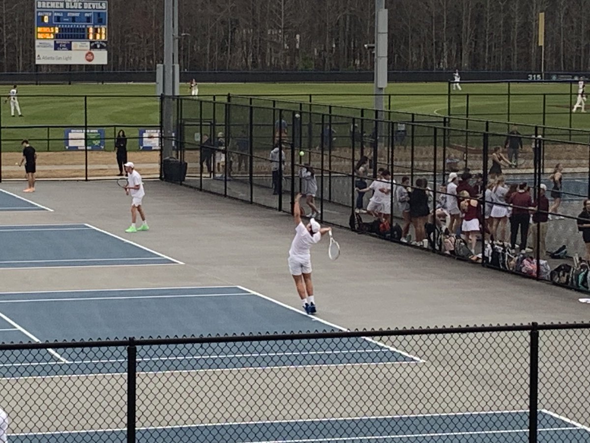 DrThomasPCSD's tweet image. Lion netters score wins tonight in Bremen! Boys blank Blue Devils 5-0, and girls get a 3-2 victory! Next match Monday afternoon at 2:30 at home against a really good LaGrange team. #24Strong #LionStrong