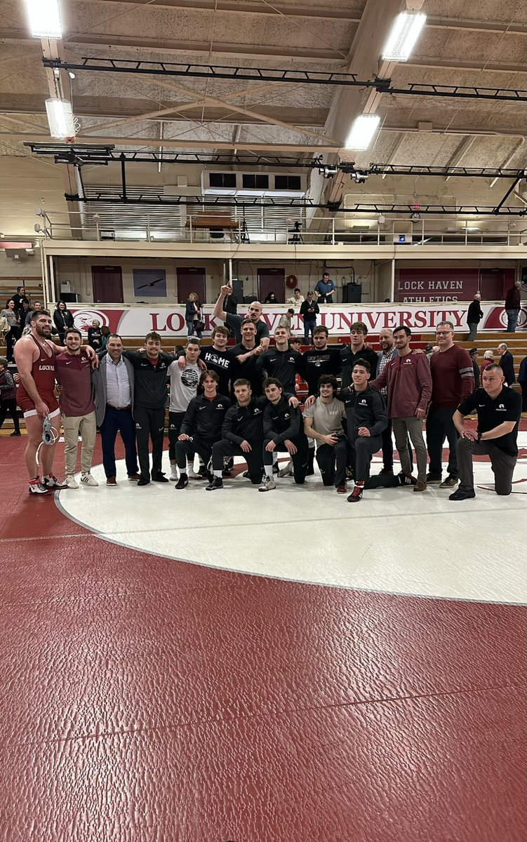 LockHavenWrstl's tweet photo. YOUR MAC EAST CHAMPS💪😤 https://t.co/NxkS7C4G83