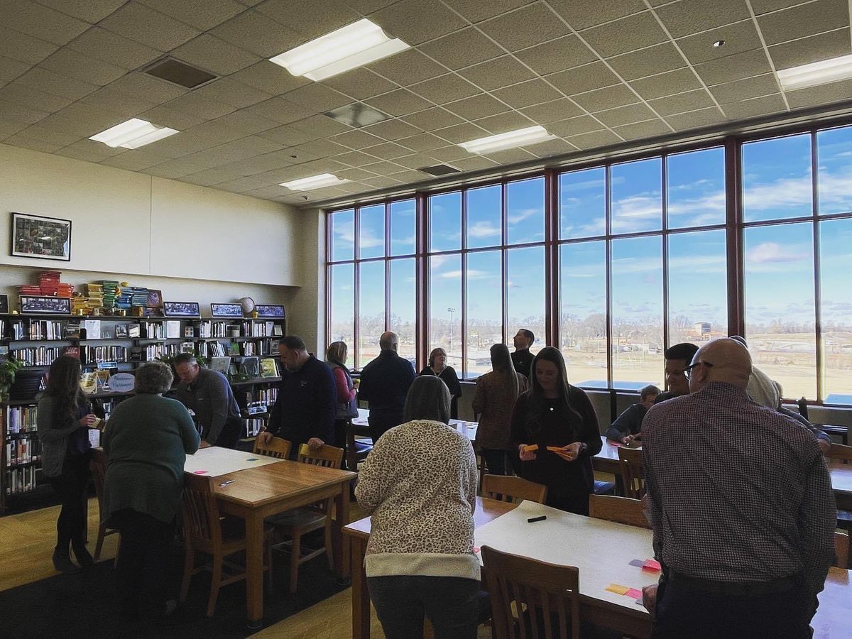 Are you signed up for <a href="/SMCAAjcmo/">SMCAA</a> Winter Symposium? Come learn more about the #VisionofaGraduate work we are doing in our school and ways to engage the community in the work. Also, learn about leveraging OER using the #MissouriOERHub with <a href="/MOREbyMOREnet/">MOREnet</a>