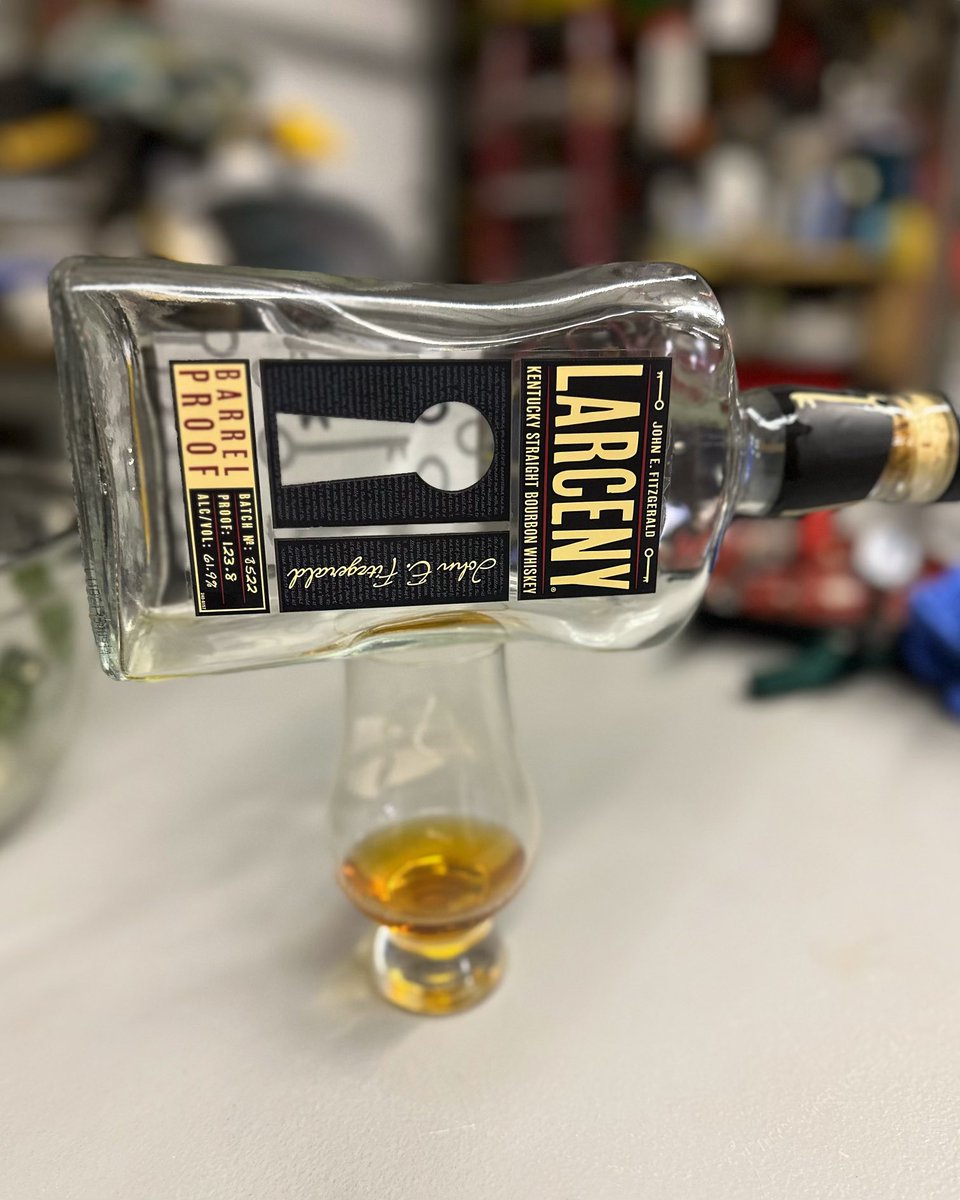 EmbraceBourbon's tweet photo. We normally don’t post bottle kill pictures, but this one deserves it. This bottle was finished off paired with a 8oz filet and wow, what a pair! We highly recommend a bottle of Larceny Barrel proof with a steak dinner. 

Anyone else find a magic bottle that just is just perfect? https://t.co/MV4tR46YRJ