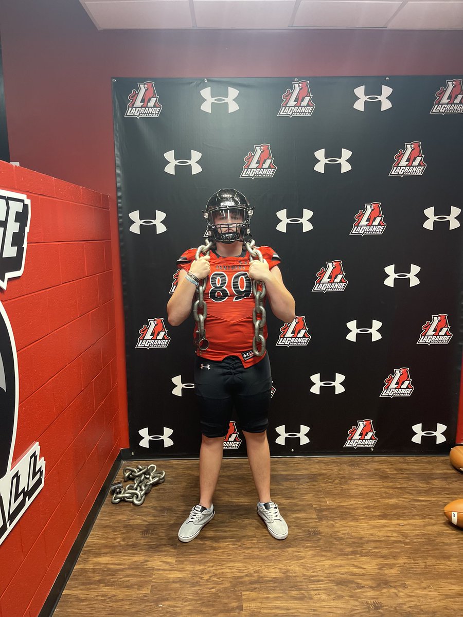 ReidFitz_89's tweet photo. Thank you @Coach__Talbert and @LCPanthers_FB for both my visit and an offer 
@tyler_mcmorrow1 @HHS_coach @Linemen_ricky @longhorns_fb @BIGJOHNMM50 @CoachAllison12 https://t.co/Xm1uKKUzWz