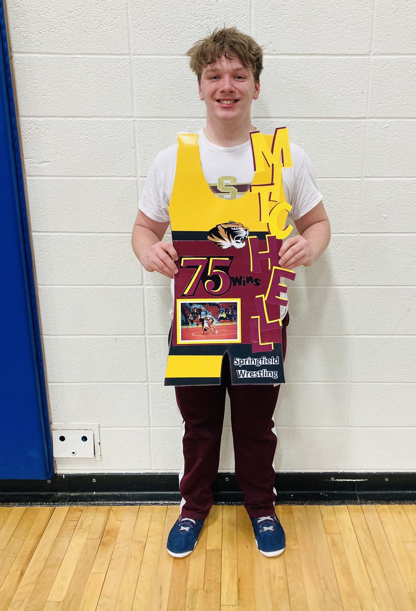 Tigers upset RRC in the first round of sections tonight in Tracy on a total team effort and a Mitchell Streich OT pin at heavyweight, which just happened to be his 75th win! 

Tigers dropped the 2nd round dual to #2 seed TMB which ends our team section tournament.