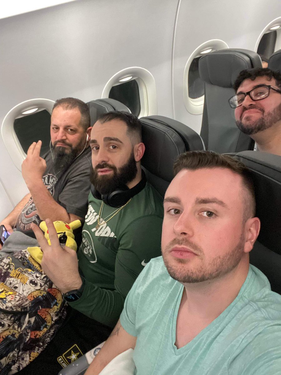 Otw to Vegas <a href="/RadNickski/">Nick</a> <a href="/SlowAdam4/">SlowAdam</a> <a href="/Greekachu4Life/">Greekachu</a> anyone im lucky friends with please hit me up I’ll be there both days 🔥✈️