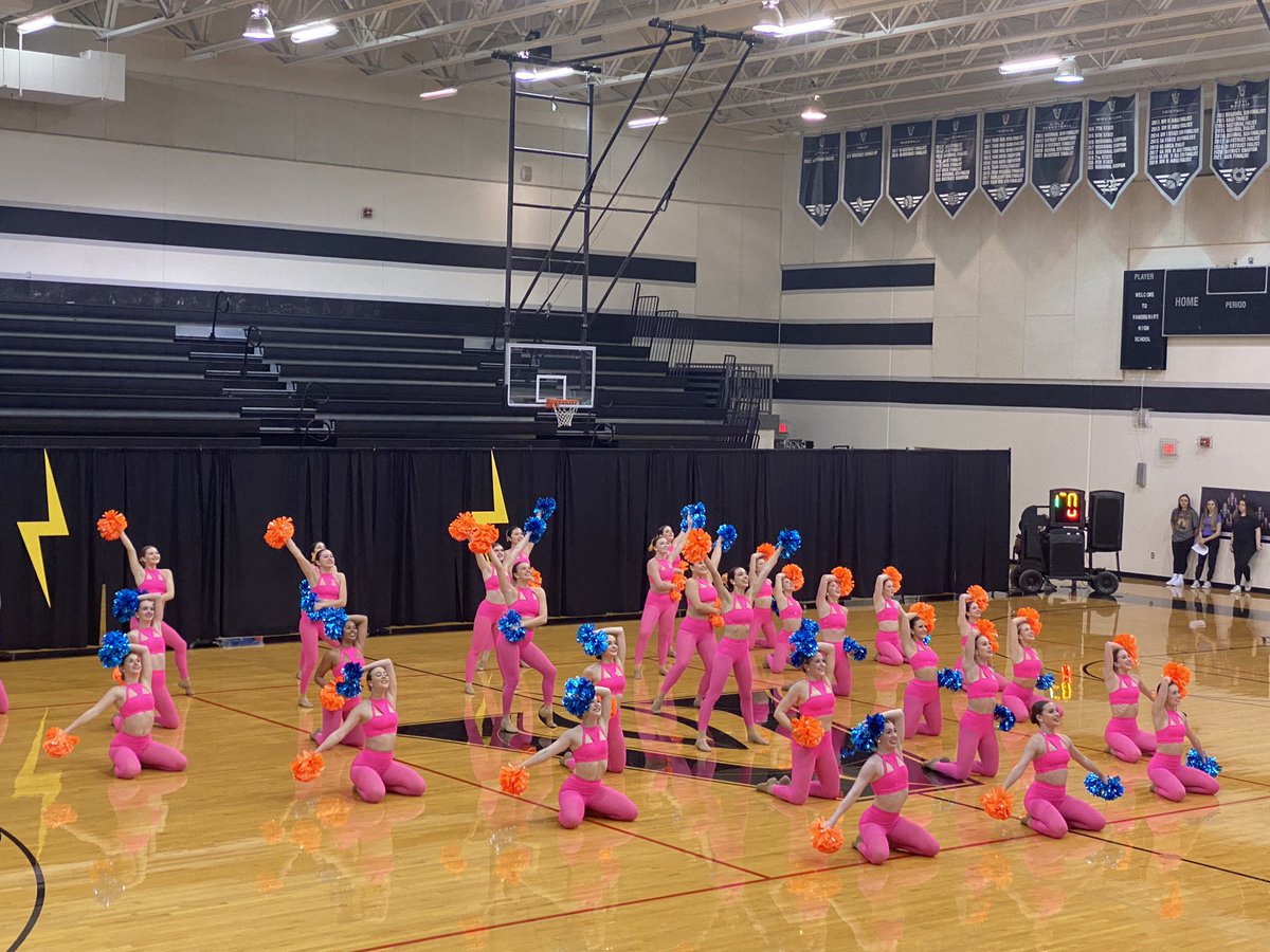 LeanderFineArts's tweet photo. The @vhslegacies are ready for contest season! Incredible preview night! @LeanderISD @LISDActivities https://t.co/YyhXqcaDG5
