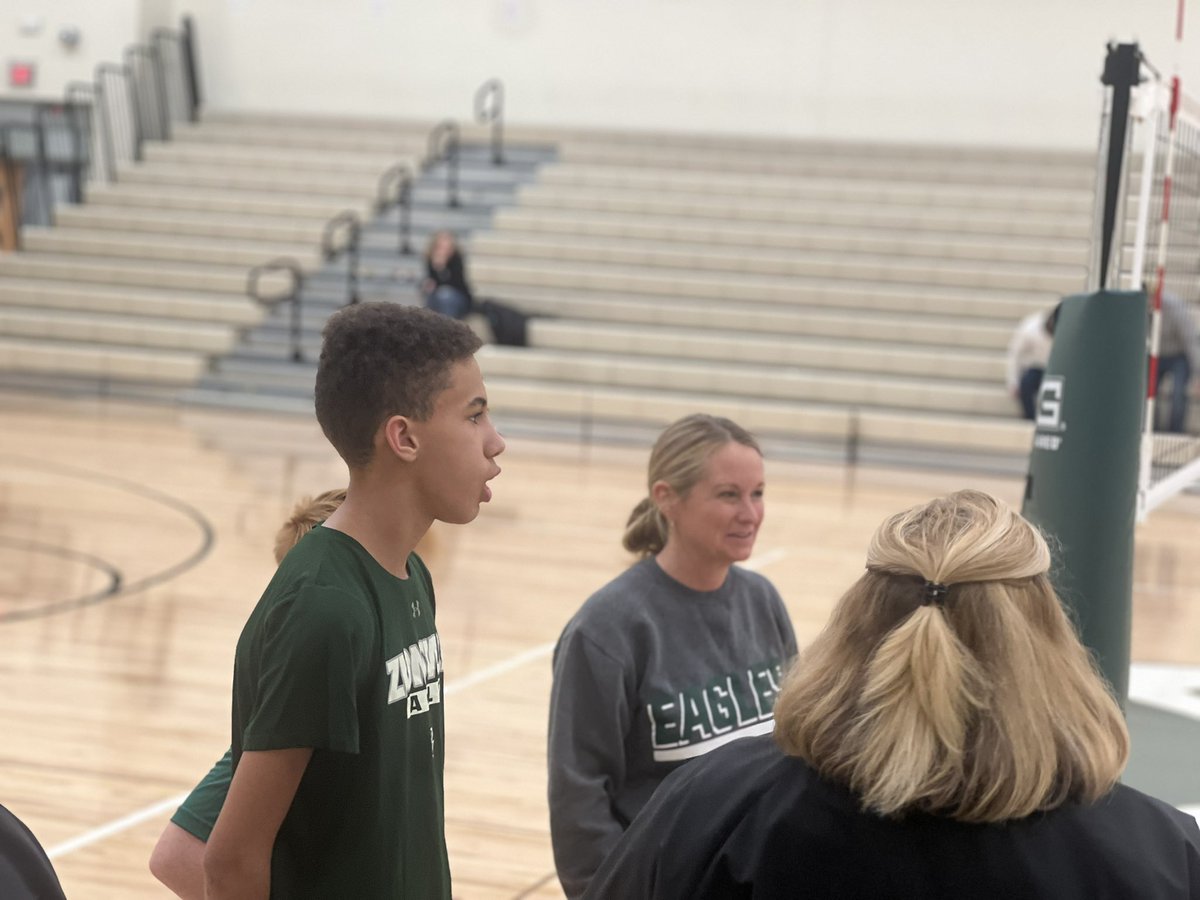 KellyAntcliff22's tweet photo. Never envisioned I’d have the opportunity to coach my son and his @zms classmates in volleyball, but I’m so excited to be a part of this inaugural season! 🦅 🏐 https://t.co/VN7aXcNL29