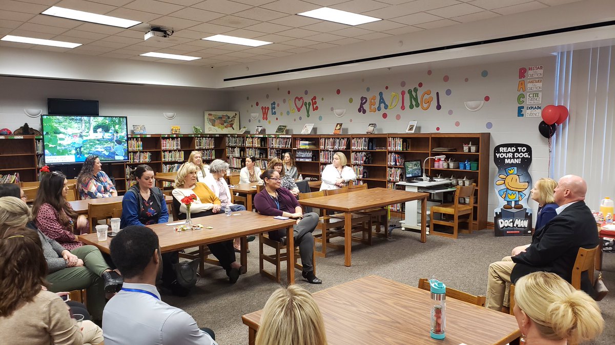 HCSfrysc_rn4kid's tweet photo. HCS FRYSC’s enjoyed sharing time with KY State Reps N. Tate &amp; S Bratcher recently to share about FRYSC programming and services for students and families. Great to have LaRue and Grayson Co FRYSC’s join us as well! #HCSStrongerTogether https://t.co/53SBP19xwp