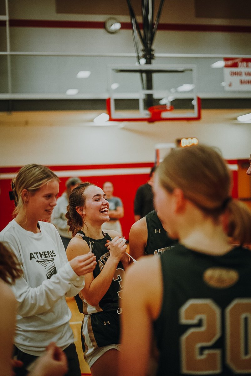 Sectional Champs (as the underdogs + on the road) mood 📸🤝🏀 <a href="/ACSD_Athletics/">Athens Bulldogs Athletics</a> <a href="/athens_bball/">Athens Lady Bulldogs 🐾</a>