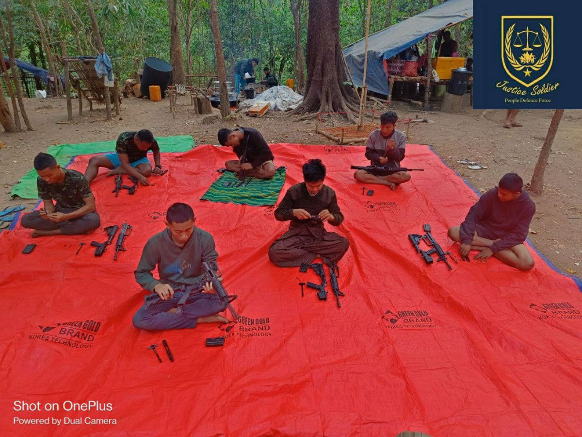 NwayMar12's tweet image. လေ့ကျင့်ရေးသည် စစ်ဆင်ရေး   စစ်ဆင်ရေးသို့ လေ့ကျင်ရေးမှသည် အောင်မြင်ရေးသို့    #ကျားဖြုတပ်ခွဲ ၅
#jspdf
#justice-Soldier-PDF