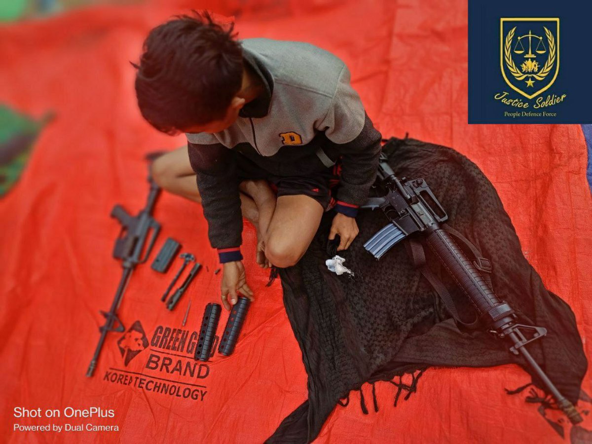 NwayMar12's tweet image. လေ့ကျင့်ရေးသည် စစ်ဆင်ရေး   စစ်ဆင်ရေးသို့ လေ့ကျင်ရေးမှသည် အောင်မြင်ရေးသို့    #ကျားဖြုတပ်ခွဲ ၅
#jspdf
#justice-Soldier-PDF