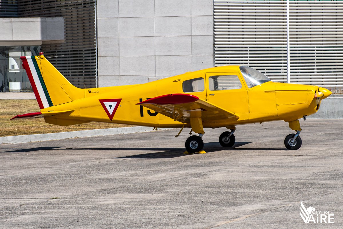 SinReservasInfo's tweet photo. Beechcraft A19 Musketeer Sport 

Fuerza Aérea Mexicana • Colegio del Aire • Base Aérea Militar No. 5

#CaminosdelAire #AireMX #Noticias #Aviación #Defensa #SEDENA #FuerzaAéreaMexicana #EjércitoyFuerzaAérea #LaGranFuerzadeMéxico #ColegiodelAire #BAM5 #Beechcraft #A19  
@SEDENAmx https://t.co/5nMTG68SG3