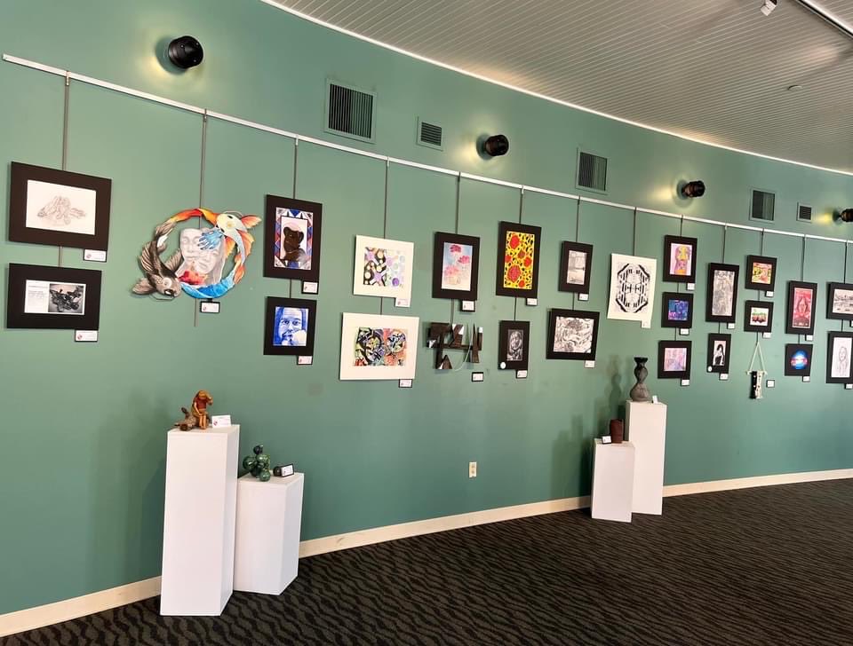 GrundlerArt's tweet image. Pics from our secondary #pisdcreatesart yam exhibit in 2022 #K12ArtChat