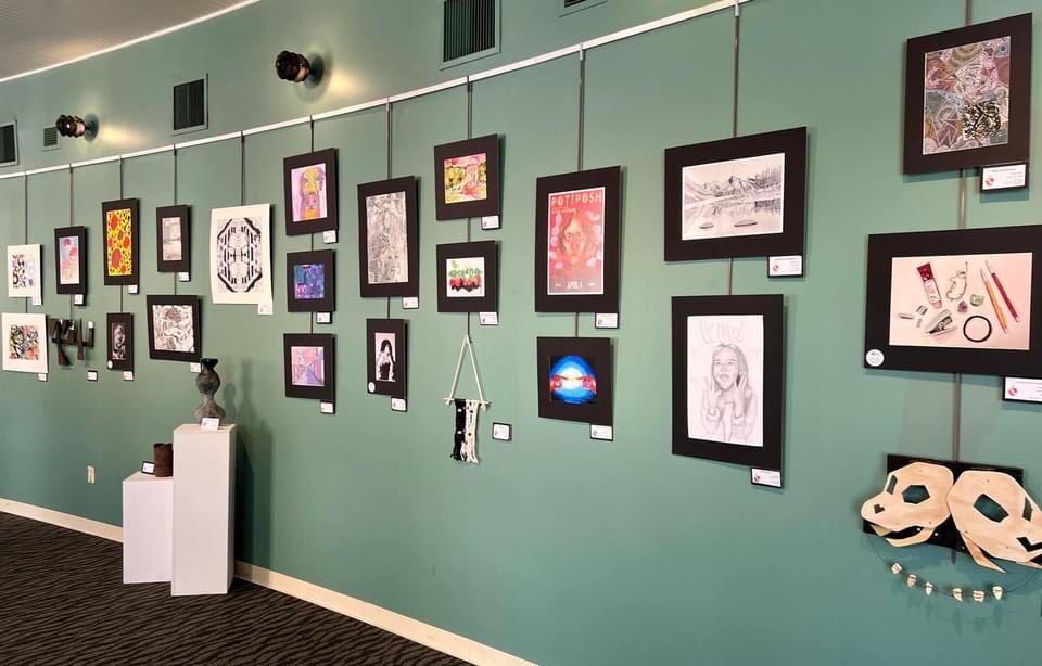 GrundlerArt's tweet image. Pics from our secondary #pisdcreatesart yam exhibit in 2022 #K12ArtChat