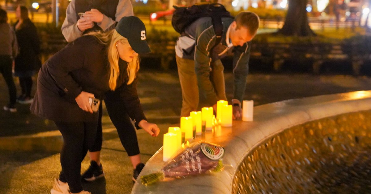 msualumni's tweet photo. Nearly 100 Spartans in Washington D.C. gathered this evening to honor the lives lost Monday. 

@michiganstateu | @DCSpartans https://t.co/BviDOdY1HT
