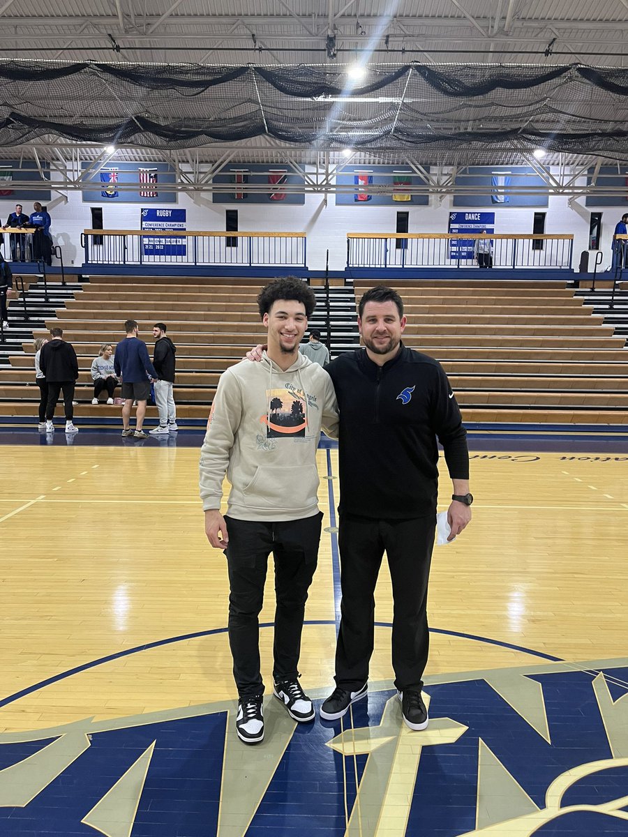 kaisimpson_'s tweet image. Had a great unofficial visit at @TMUMensBBall thanks @JustinMRay #LetsGoSaints 💙🤍