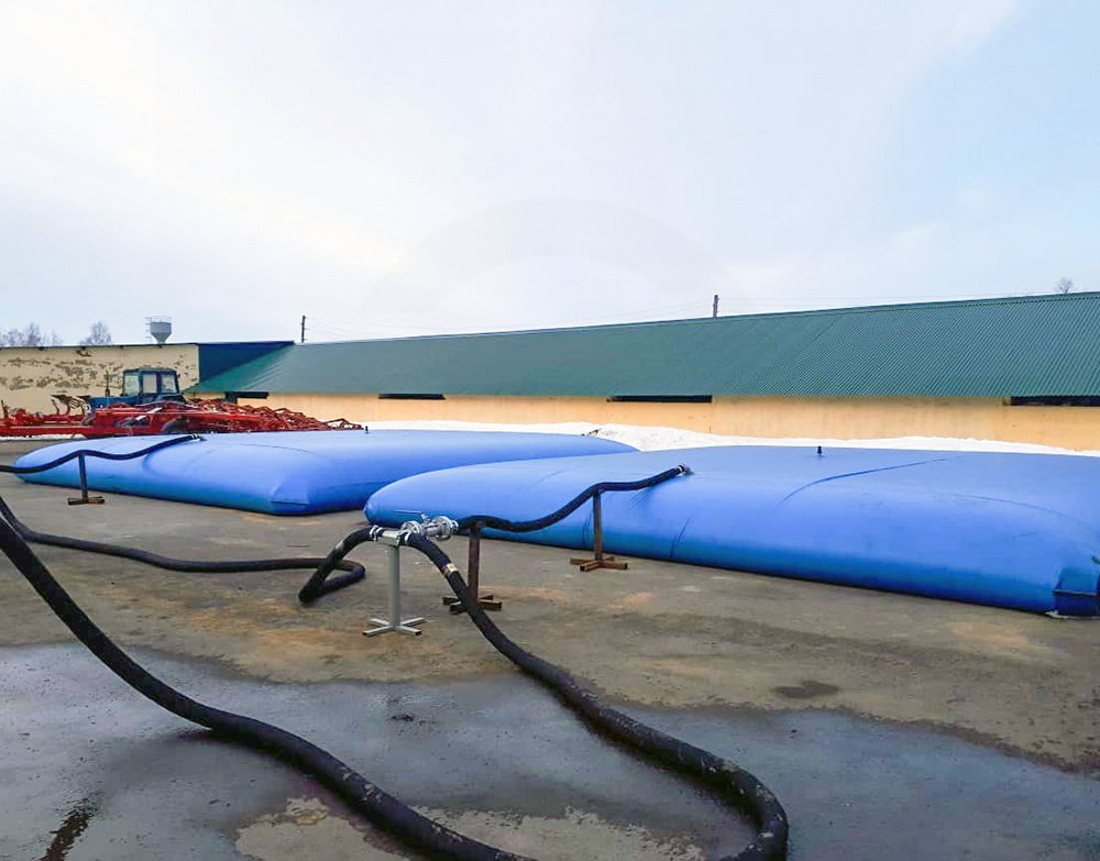 Rootank1's tweet photo. Tanks for liquid fertilizer  is equipped with a branch for draining and filling the fertilizer. The cost of a flexible reservoir for fertilizers is much lower compared to metal containers.

#pillowtank #rootank #fertiliserstorage #fertilizers #tanksforfertilisers #agriculture https://t.co/giykUzzCwL