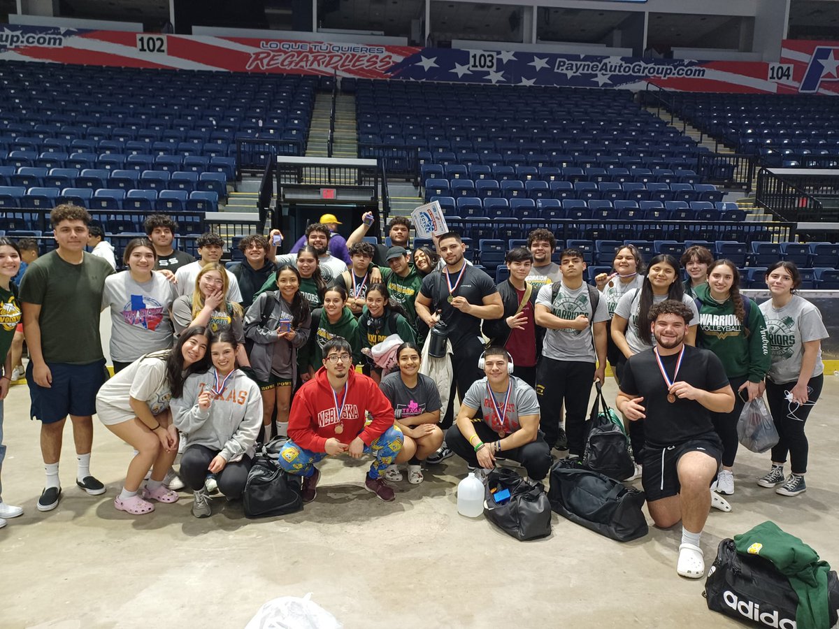 RowePLifting's tweet photo. Solid performances at the district meet. Congratulations to Alisa, Angelina, Jocelynne, Ale N, Ale R, Diego, Michael, and Patricio on earning medals and a special congrats to Ryan and Tony for taking 1st place in their weight classes. Boys team finished 4th overall. https://t.co/KYvpy1Vu1o