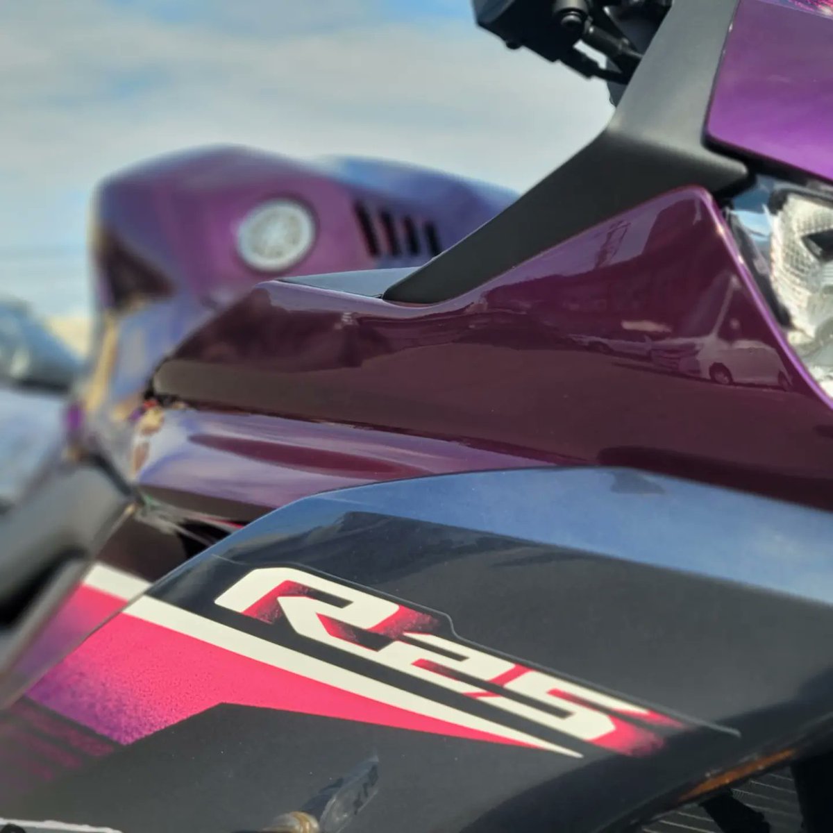 sstoda's tweet photo. 2023年モデル新色
パープルなYZF-R25が入荷しました！ https://t.co/ice8sPnhPO