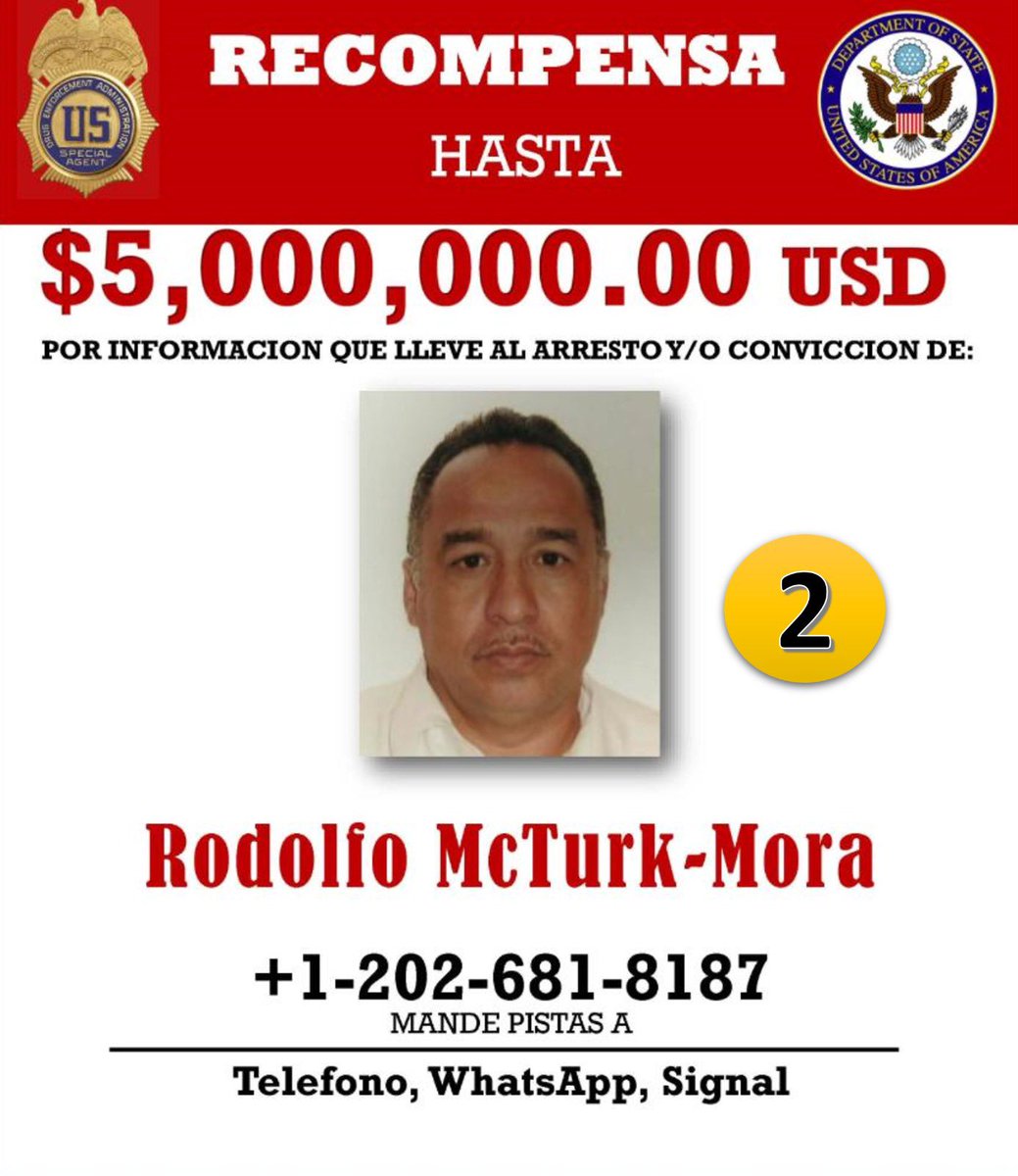 Simonovis's tweet photo. 1. Ex Jefe ofc. Interpol Margarita, destituido y preso por facilitar operaciones de narcotráfico. 
2.Ex Jefe nacional de Interpol.
Por esta razón INTERPOL Francia no procesa las Alertas Rojas que Vzla solicita, la alta cúpula militar y policial está involucrados en narcotráfico. https://t.co/u2h1wVQWXd