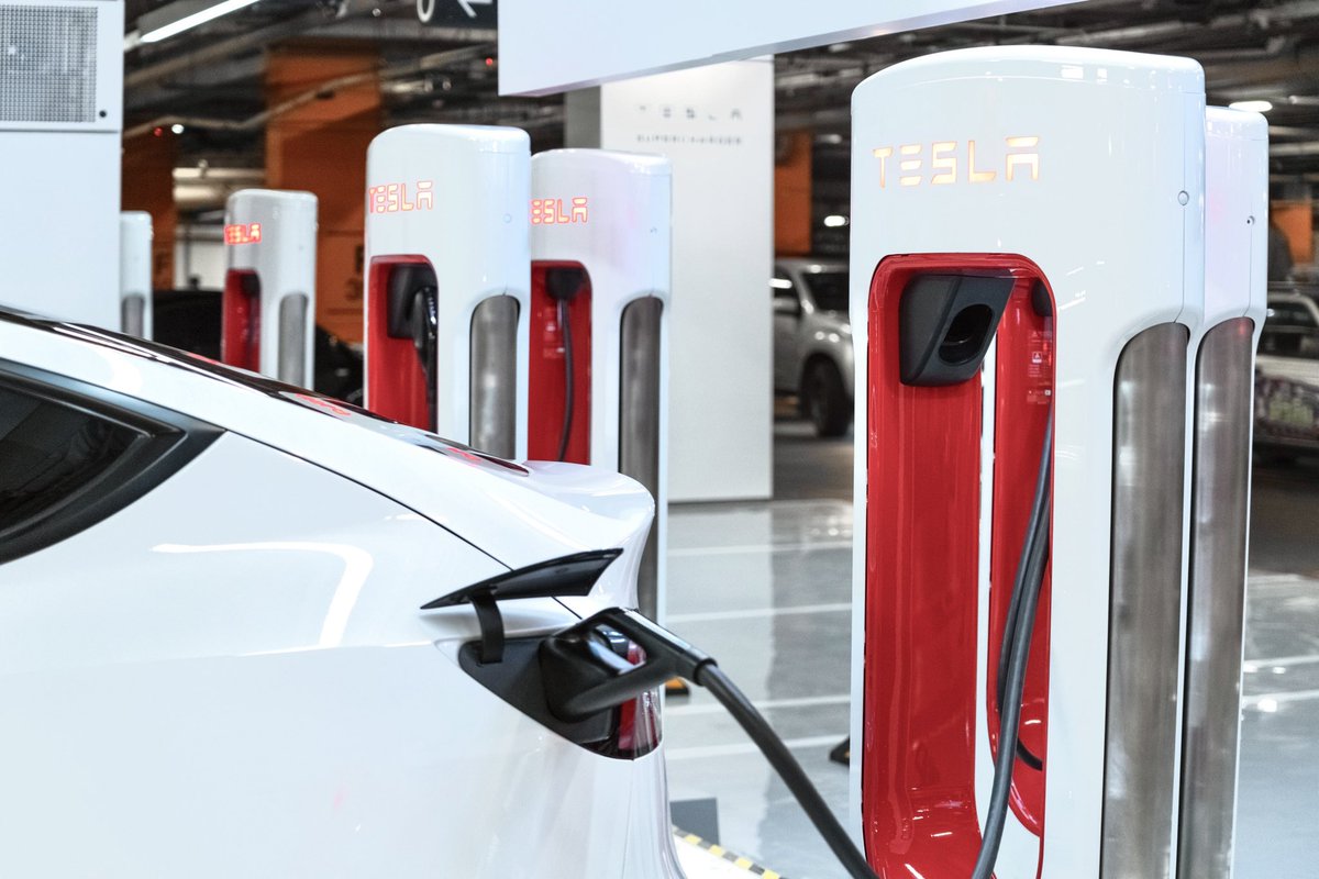 iMoD on Twitter "Testing 1st ever Tesla Supercharger in Thailand 🇹🇭