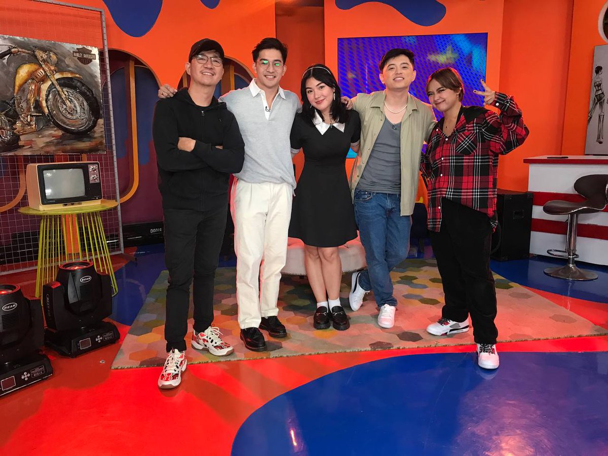 Behind the scene with #ZacHam  on #paknapakpalongfollow . Watch the BTS video of <a href="/direkjosemari/">Jose Mari Reyes</a> on Facebook fb.watch/iKFGzZ2dBh/. #piechannel