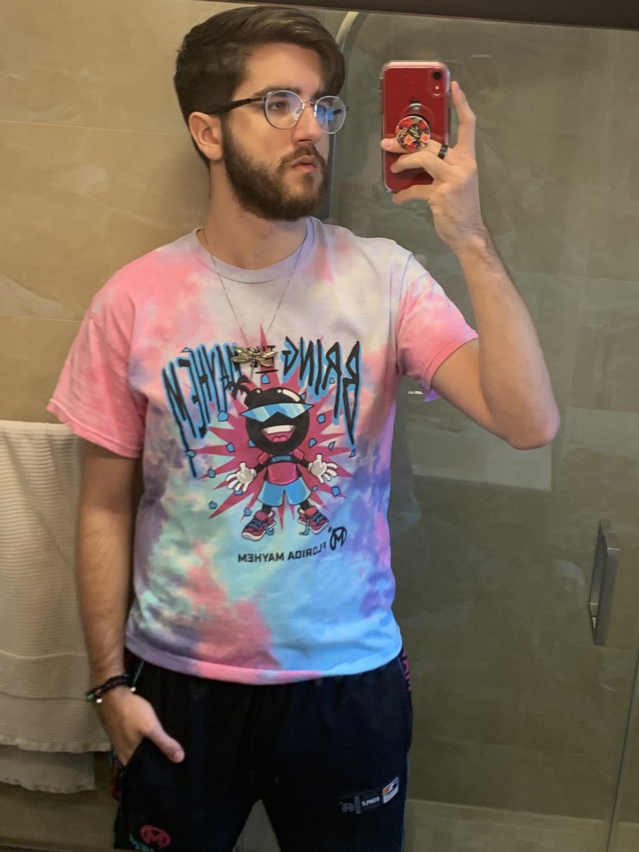 Maktackle tweet media