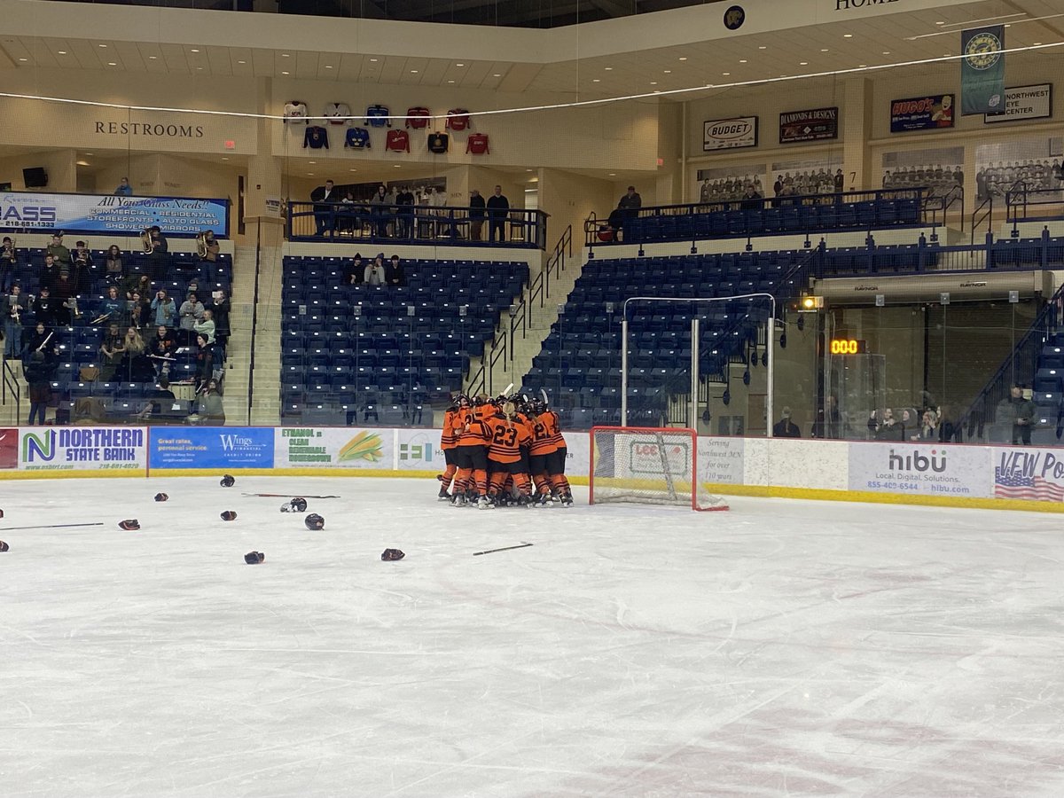 MHSSpuds's tweet image. 8AA Champs!!