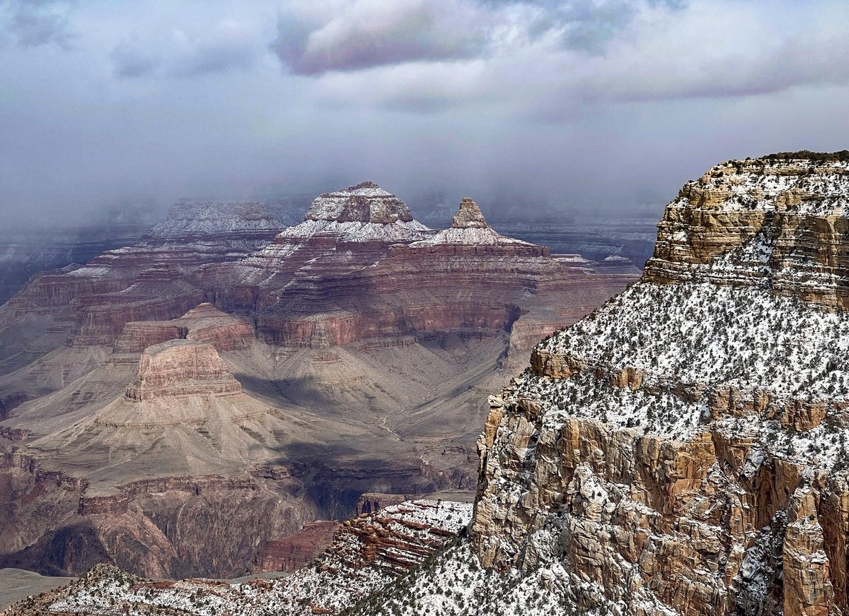 GrandCanyonNPS's tweet photo. “I would like to do whatever it is that presses the essence from the hour.” - Ellen Meloy https://t.co/PYan3PZa7d