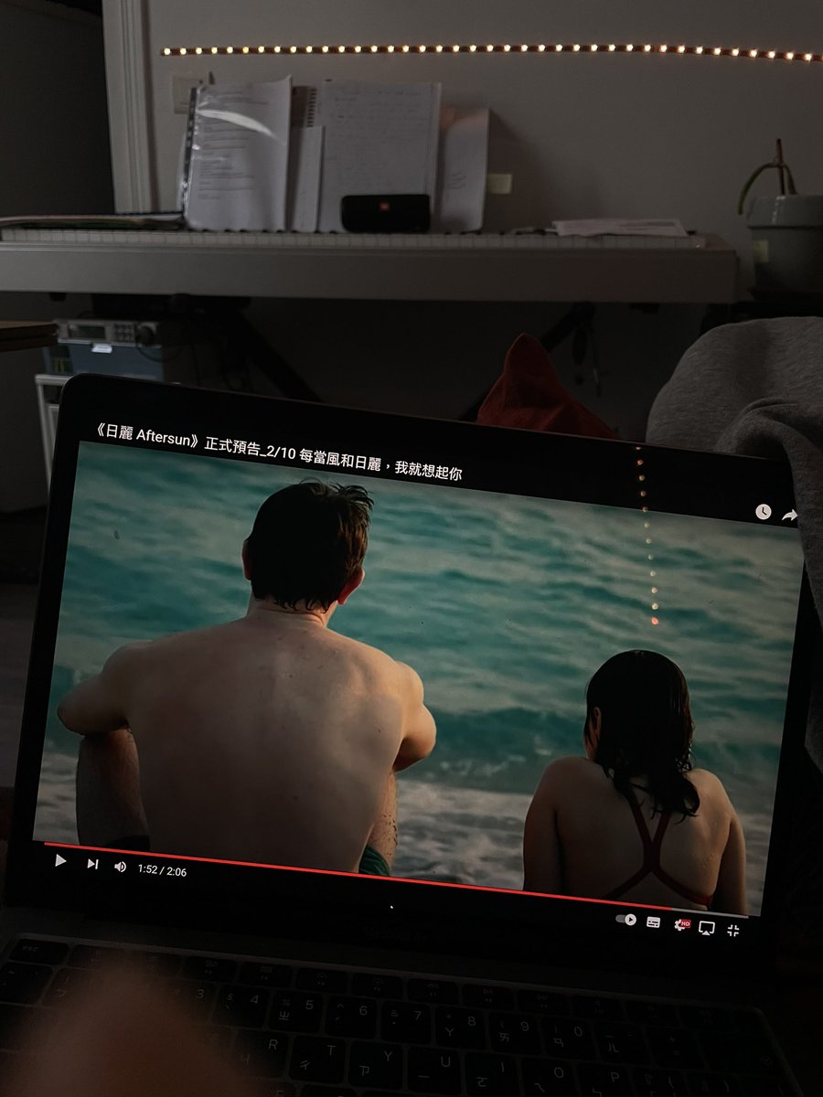 再看一次trailer都在哭 回過神來覺得自己好像瘋子：）