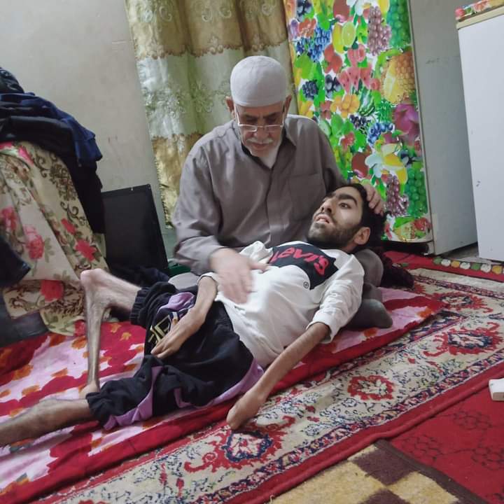 السلام عليكم ورحمه الله وبركاته سمو الأمير المحترم أما من العراق اني ارسال ليك هذة الصور المعوق المقعد 100/100عدم الحركة أمانة اللة ورسول أن الرسالة على سمو الأمير