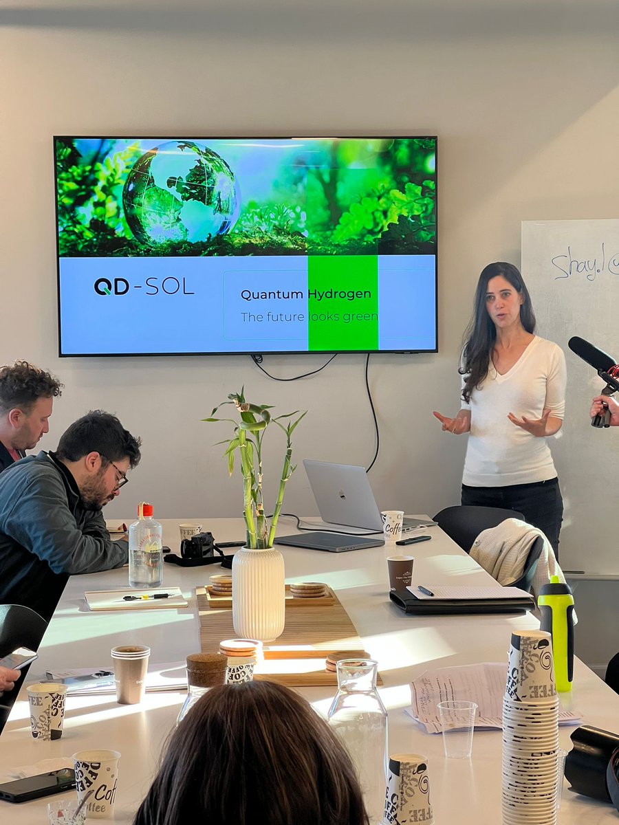 qdsol_ltd's tweet photo. QD-SOL was one of 5 companies chosen to present our tech to 25 journalists from Israel and around the world at an event planned by the Jerusalem Press Club on Thursday. Thanks to everyone involved for your ongoing commitment to Israeli #innovation in #Sustainability.

#hydrogen https://t.co/KgsyyFBBz0