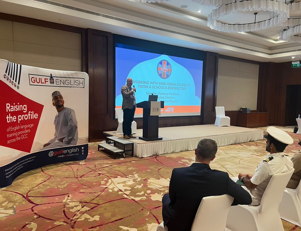 gulfenglish's tweet photo. Spencer Fordham, Managing Director of @CapitalSchool talking about his vast experience of working with Omani students from MOD 🇴🇲🇬🇧 #MissionToOman #ELT #InternationalEducation https://t.co/cyAGSNEr8N