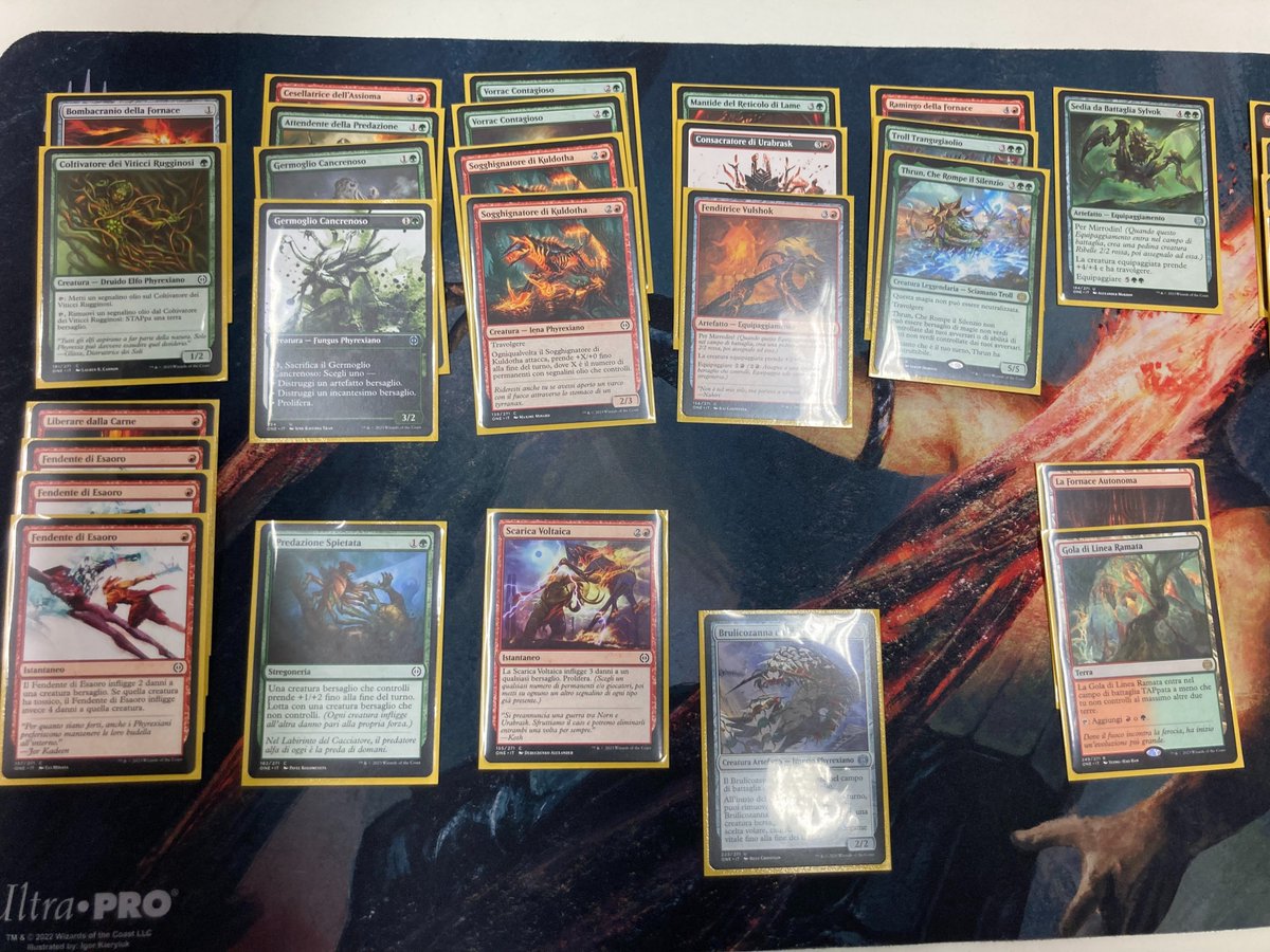 Falcia1990's tweet photo. Thursday Night Magic at #MTGKingscross 
Format: #Draft #phyrexia all be one 
Color drafted: #Grull #RGV #bottedaorbia
Results: 
vs RW equip 🚜🚜
vs Grixis proliferate 🚜🚜
vs BW toxic splash U by @Conta951  🤝
@wizards_magic @wizards_magicIT https://t.co/kKpDmRhX8I